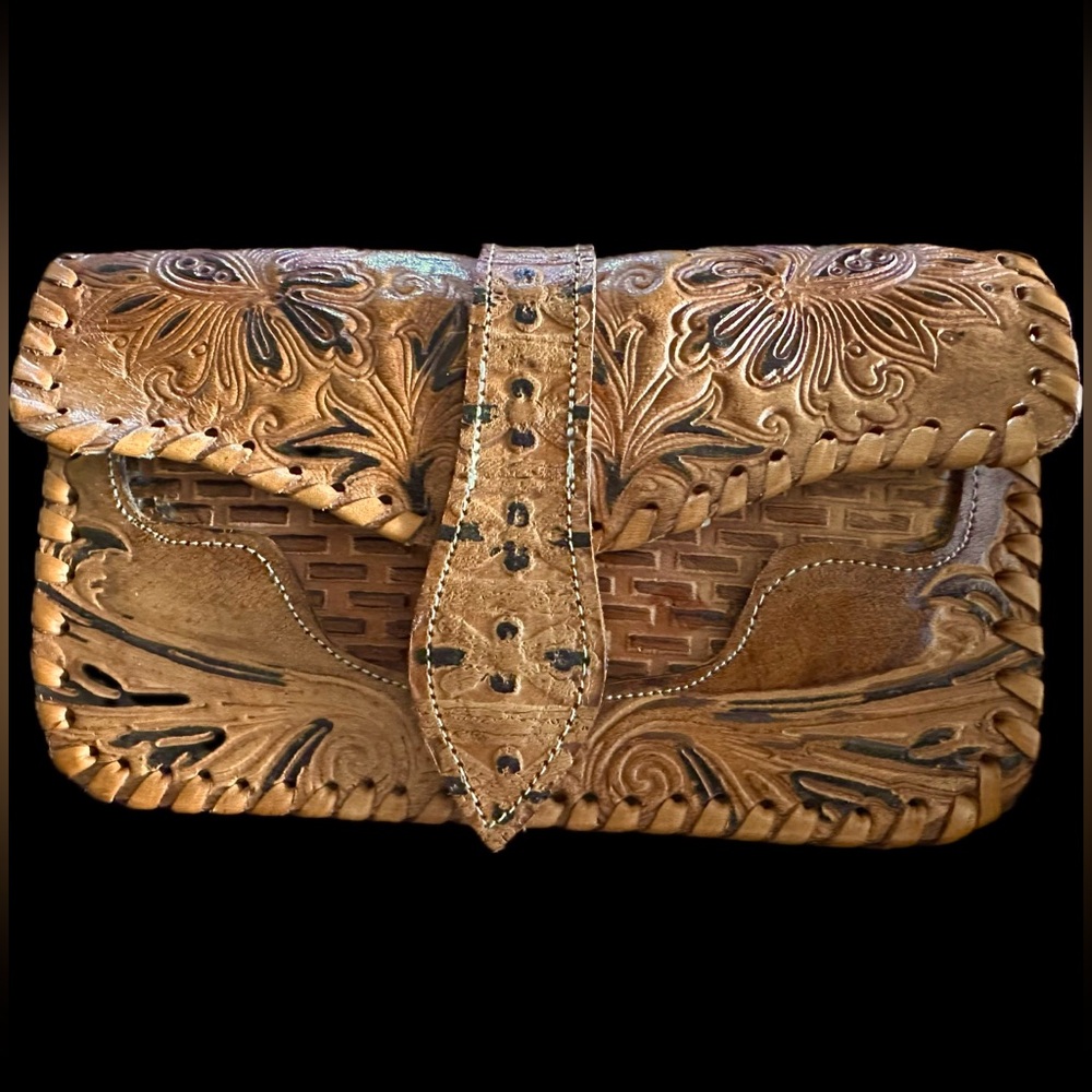 Artisan Handcrafted Tan Brown Leather Wallet Hand Tooled & Embossed Zip Pockets